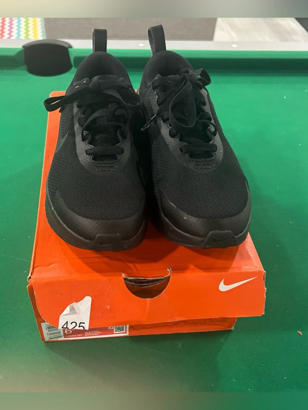 Nike Men’s All-Black Lightweight Athletic Running Shoes